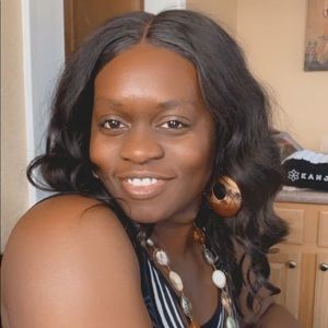 Meet your Posher, Hyacinth